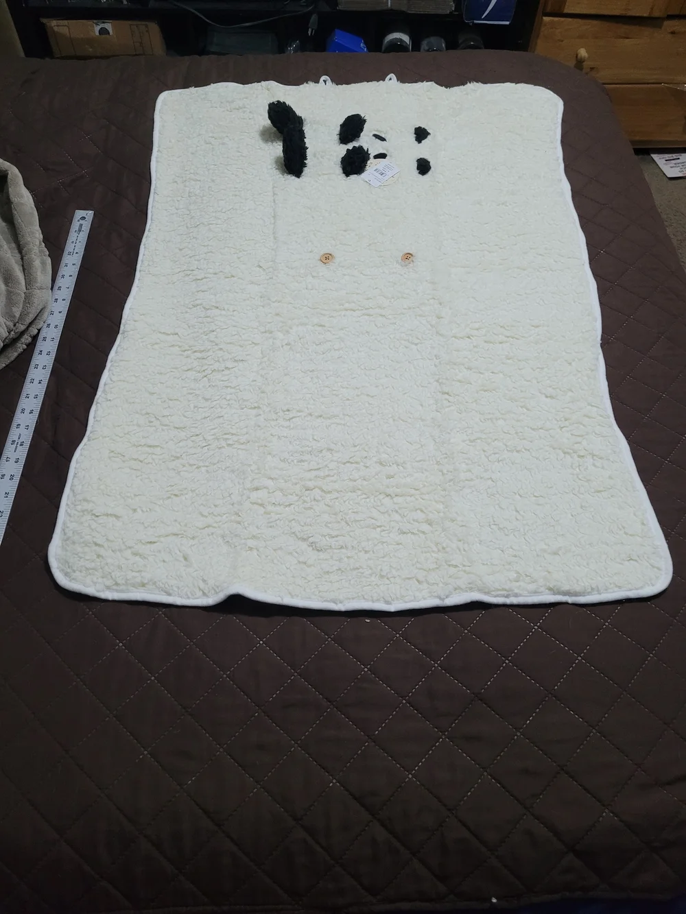 NWT. Plush Panda Kids Plush Blanket - White & Black